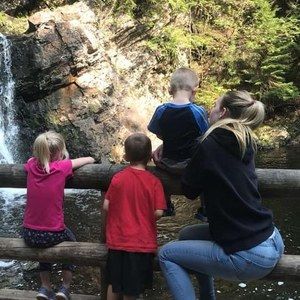 Meet your Posher, Stephanie